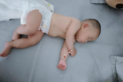 馆陶孕妇肚脐周围发青